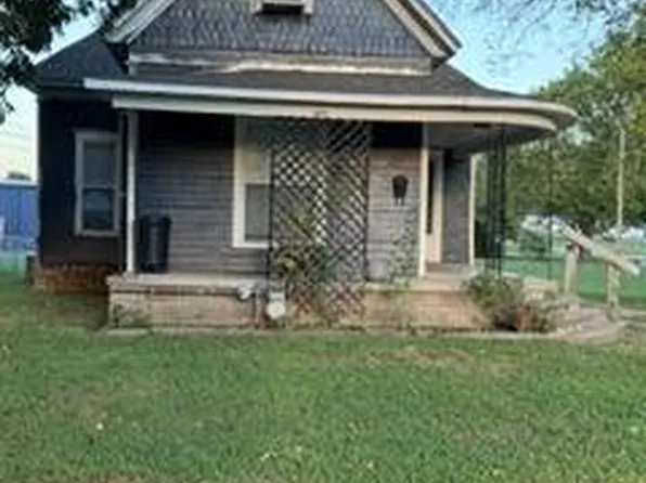 612 N Washington Ave, Chanute, KS 66720