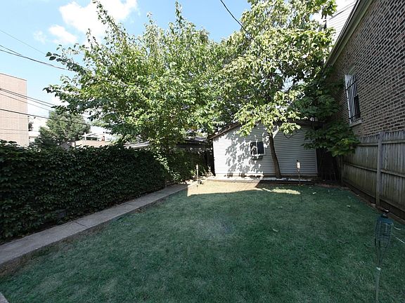 5th image of 1351 N Bell Ave #1