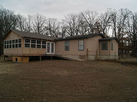 NW CORNER REAR