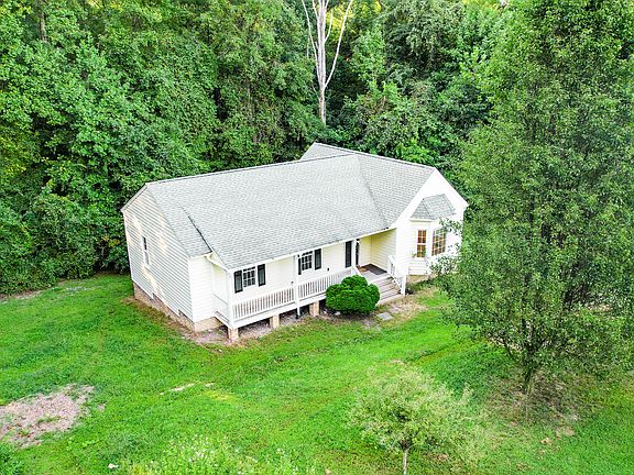 5th image of 410 N Ivy Ave