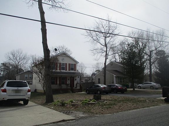 2nd image of 420 Upas Ave #A