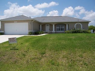 412 NW 4th Ter, Cape Coral, FL 33993