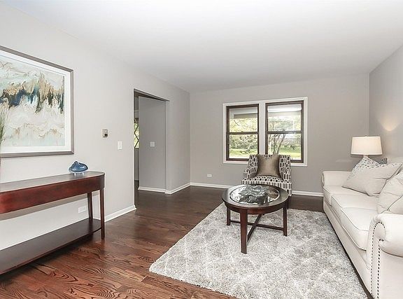 5th image of 2817 Lexington Ln