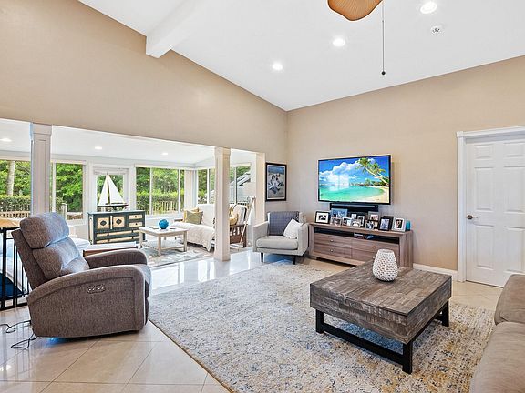 3rd image of 2648 Okeechobee Lane