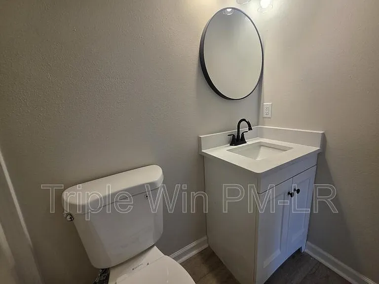 236 Vernon Harvey Rd — Photo 31