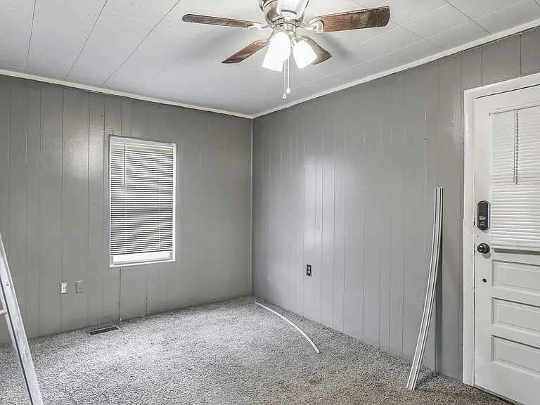 212 Beaver Rd — Photo 9