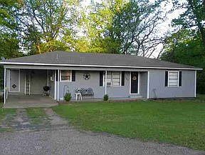 1st image of 209 Green Dr