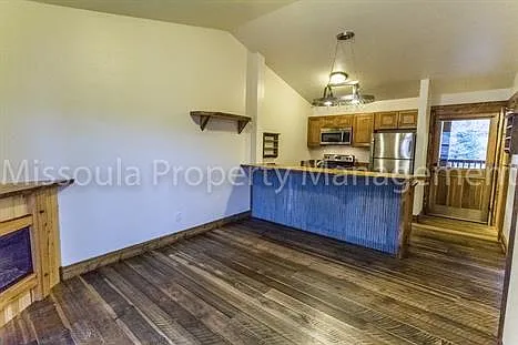120 Speedway Ave — Photo 6