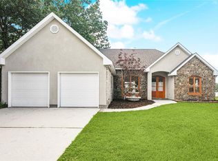 14300 S Lakeshore Dr, Covington, LA 70435