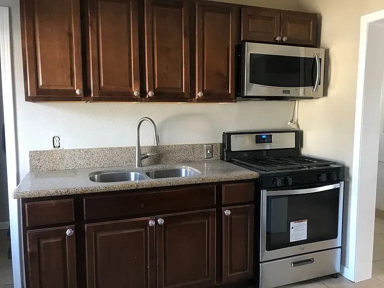 14993 Yucca Ave — Photo 26