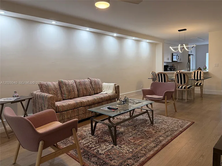 7350 Kinghurst Dr #305 — Photo 14