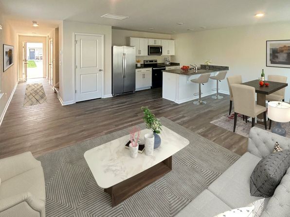 The Townes at Fountain Park | 145 Monroe Creek Blvd, Asheville, NC