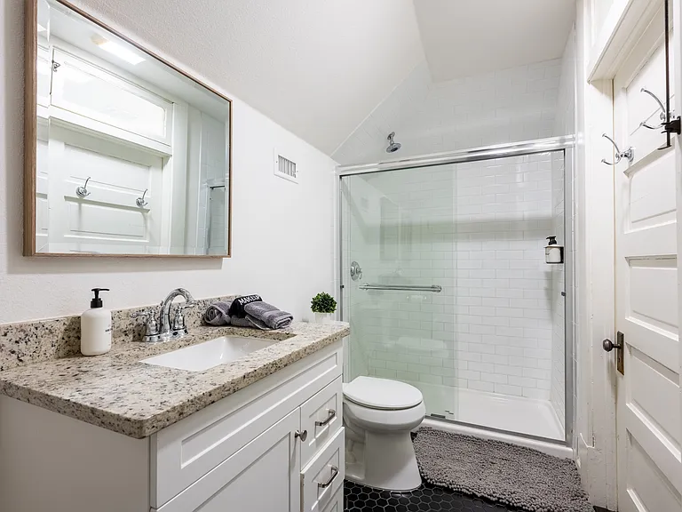 607 Mason St — Photo 23