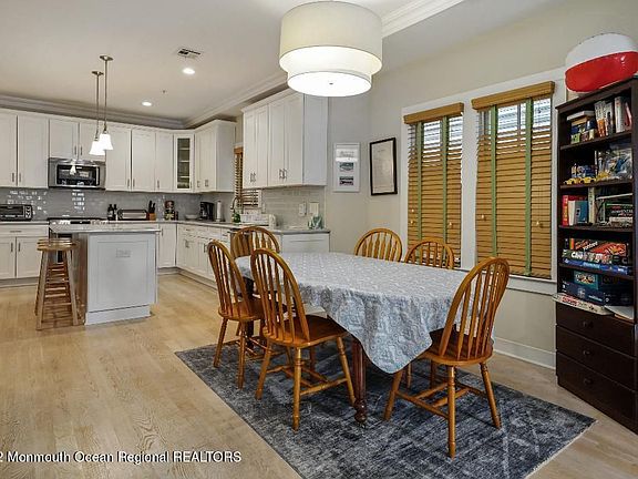 5th image of 21 Sea View Ave