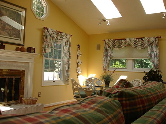 Sunroom/Family Room