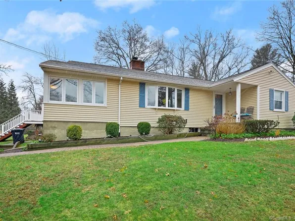 305 Juniper Drive, Orange, CT 06477