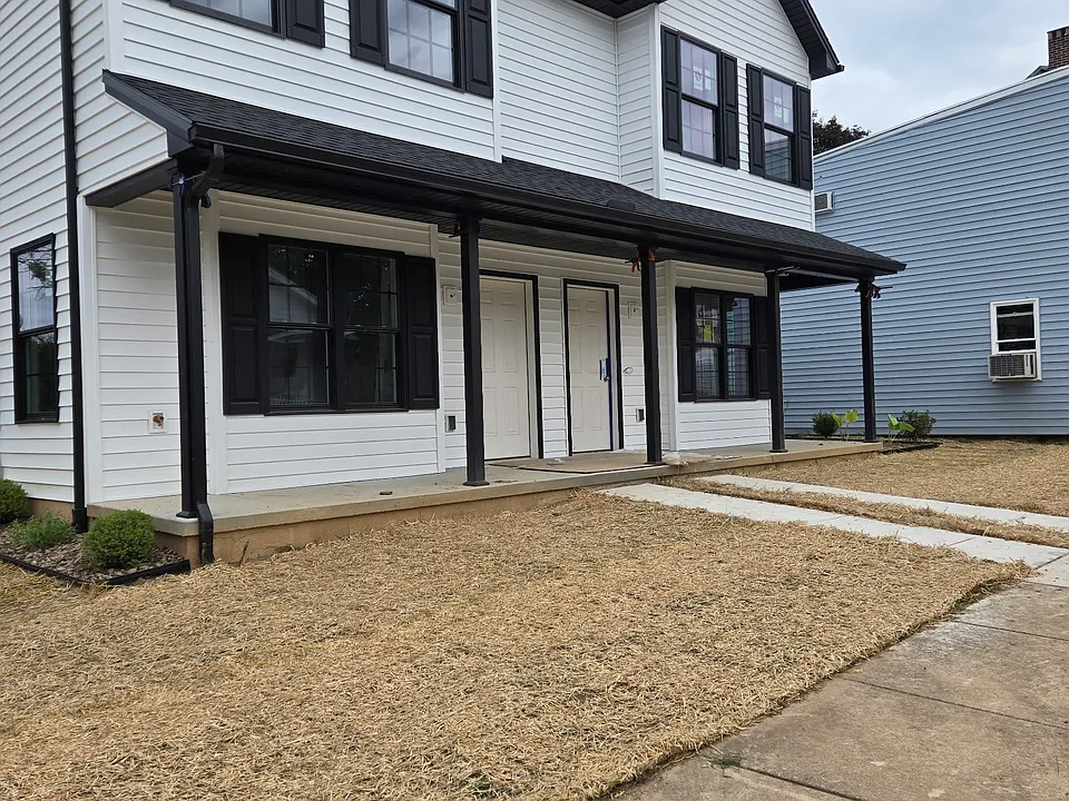 317 W Front St