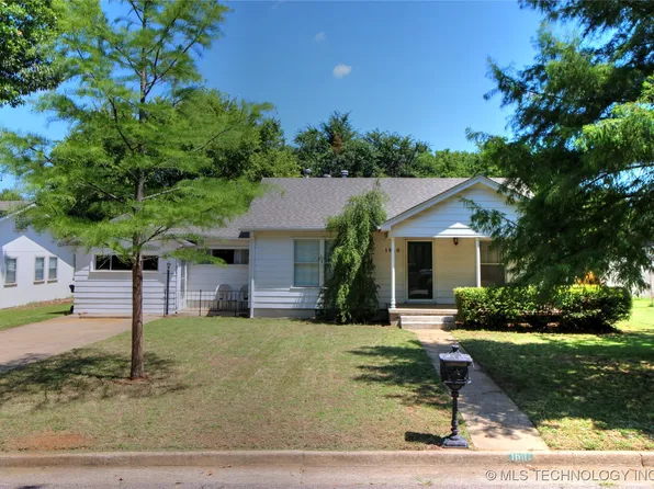 1810 W Cedar St, Durant, OK 74701