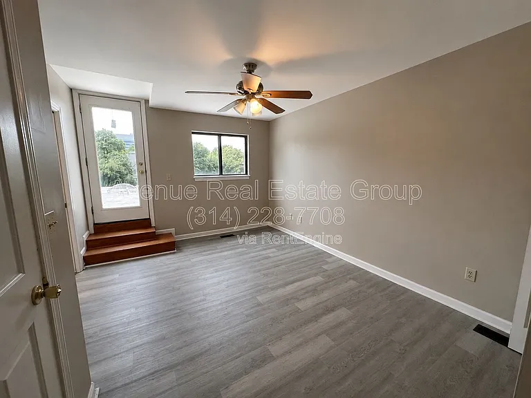 4366 W Pine Blvd #B — Photo 8