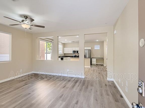 3rd image of 9524 Crooked Wood Ave