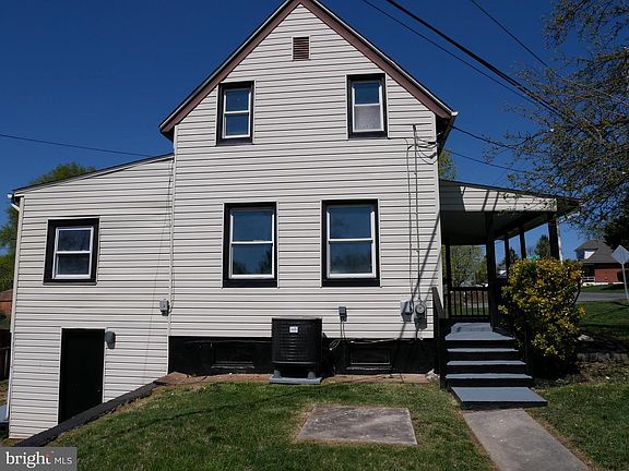 4th image of 17125 Miner Ave
