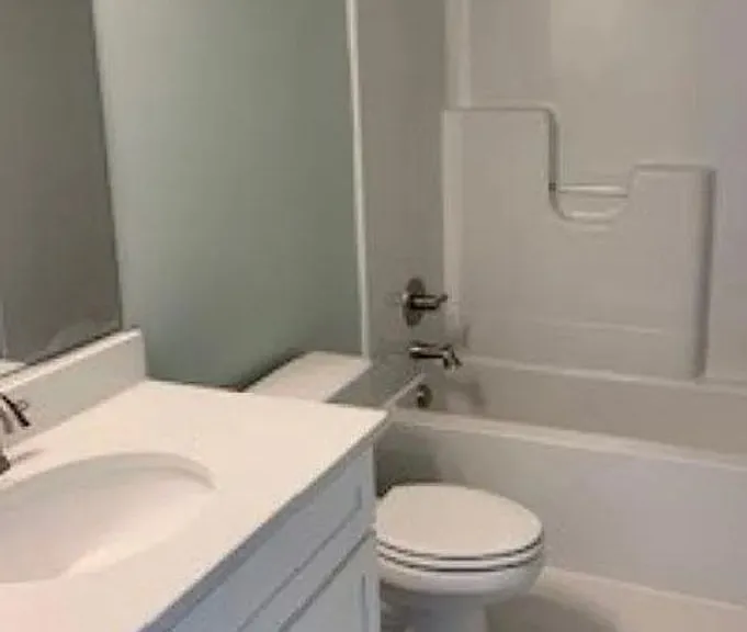 1608 W Cary St — Photo 11