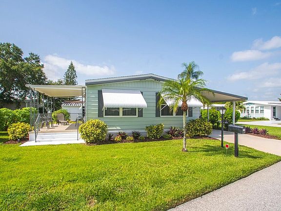 4th image of 174 NE Emerald Drive