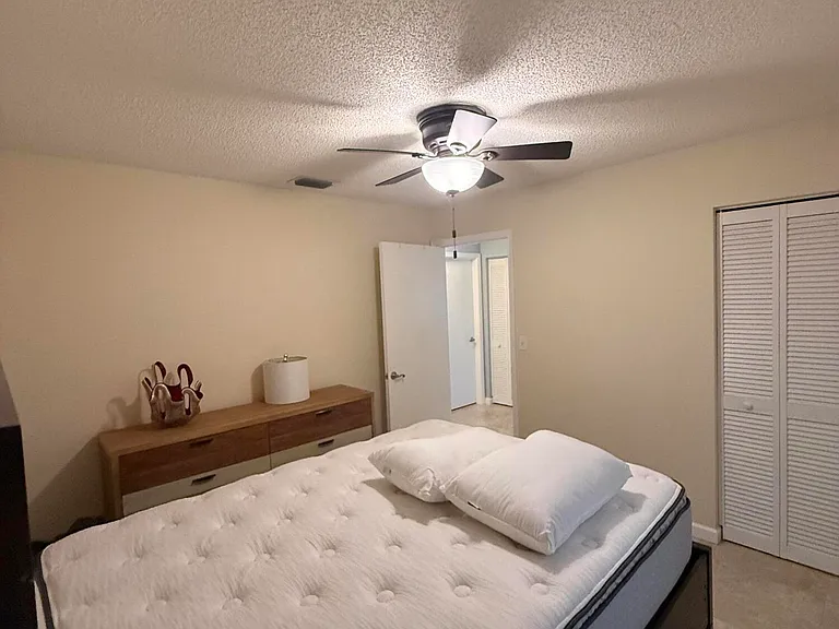 5584 Priscilla Ln — Photo 26