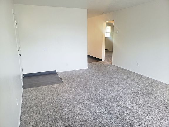 3rd image of 2615 SE 119th Ave #0