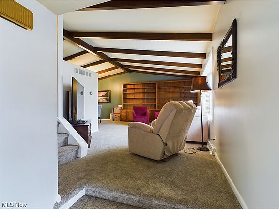 5th image of 103 Gaywood Dr