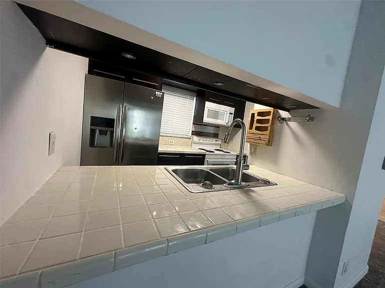 3212 NW 103rd Ter #107-B — Photo 6