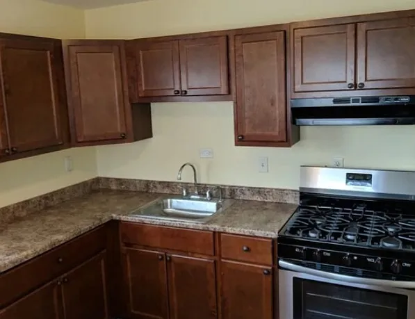 2139 W Silver Spring Dr — Photo 15