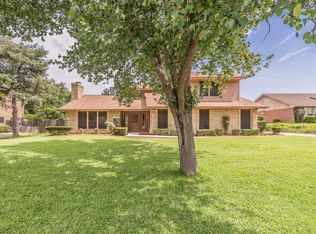 2709 Oak Trail Ct, Dalworthington Gardens, TX 76016