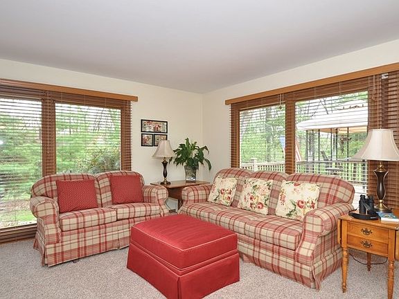 3rd image of 11102 W Denis Ave