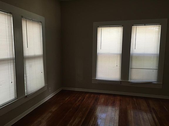 5th image of 119 N Bishop St