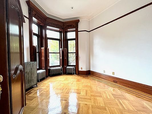 3rd image of 112 Mac Donough St #2