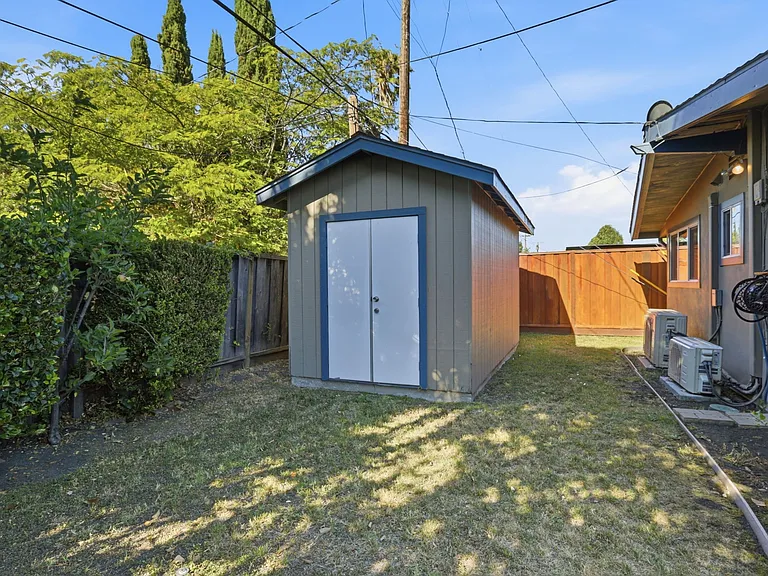 1265 Prescott Ave — Photo 36