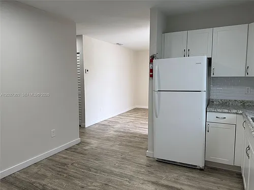 1580 SW 2nd St #4 Photo 1