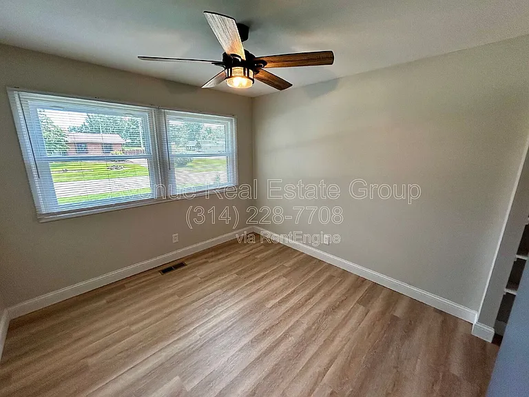 3265 Hermoso Dr — Photo 12