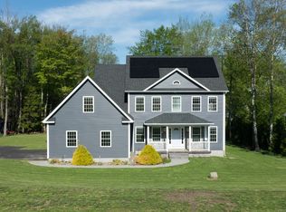 32 Salmon Run, East Hampton, CT 06424