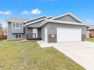 2601 Leola Ln, Rapid City, SD 57703