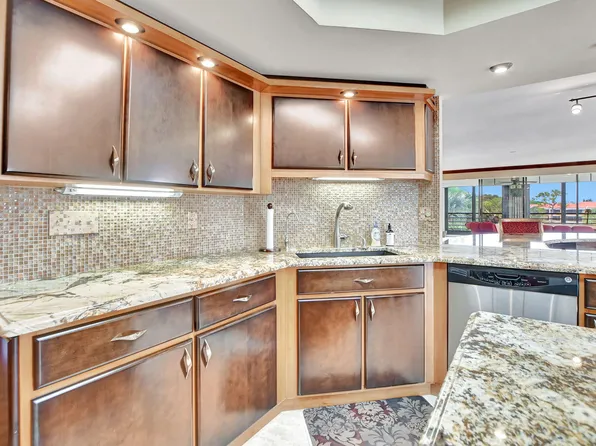 7563 Imperial Drive #401, Boca Raton, FL 33433