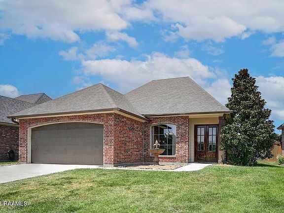 2nd image of 106 Copper Creek Dr