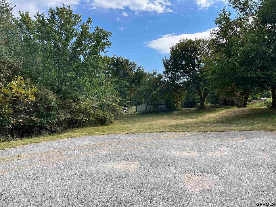 1st image of 2709 Byron Rd