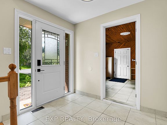 3rd image of 1383 Keswick Dr
