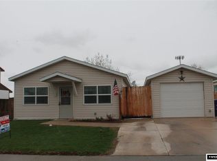 1312 Pinecrest St, Riverton, WY 82501