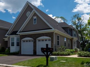 41 Traditions Pl, Monroe Township, NJ 08831