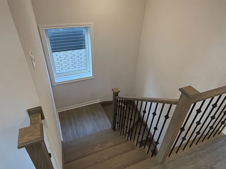 103 McLaughlin St — Photo 22