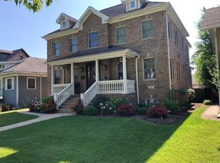 324 S Fairview Ave, Park Ridge, IL 60068