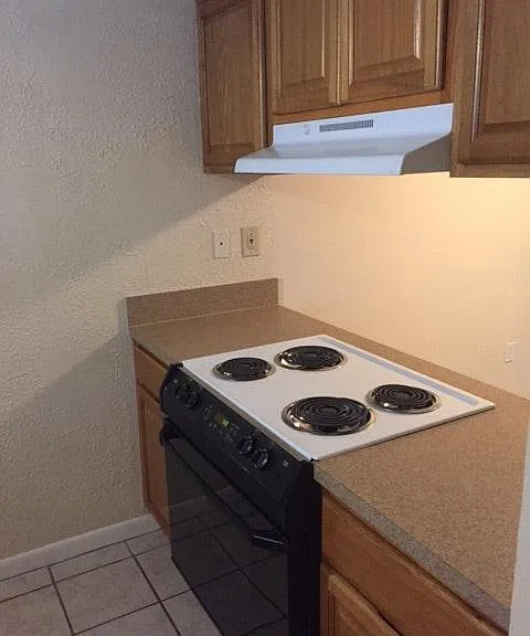 283 Ulster Ln — Photo 9